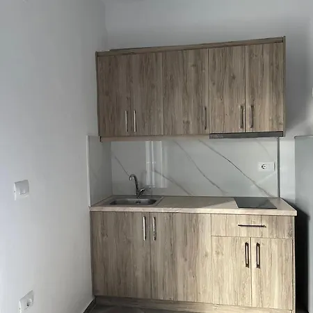 Emen Appartement *