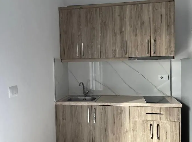 Emen Appartement *